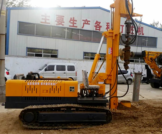 滕州好色先生在线下载多功能潛孔鑽機圖一